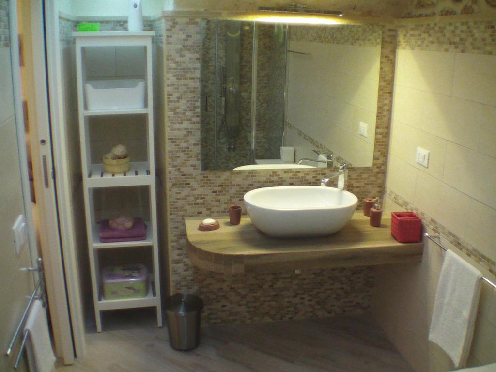 La Grotta Bed & Breakfast Месане Екстериор снимка