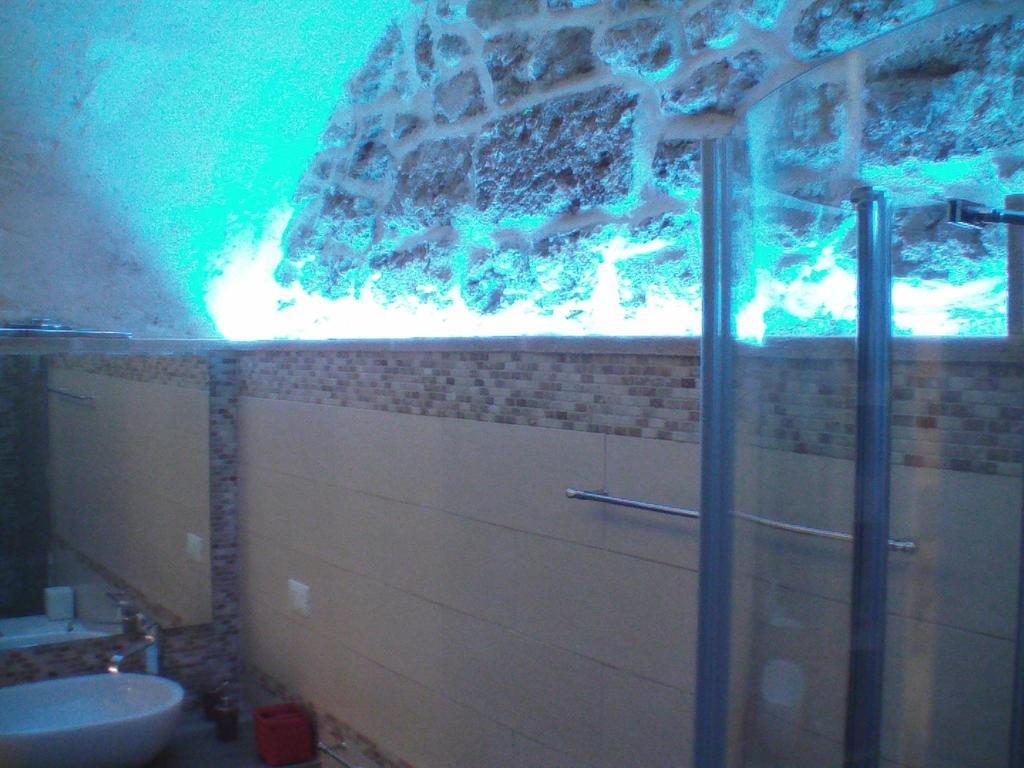 La Grotta Bed & Breakfast Месане Стая снимка
